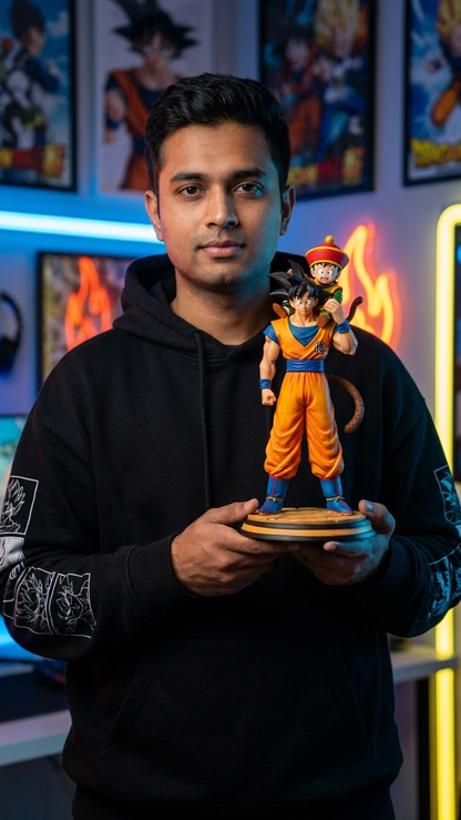 Dragon Ball Z: Son Goku Holding Baby Gohan Nostalgic Family Statue