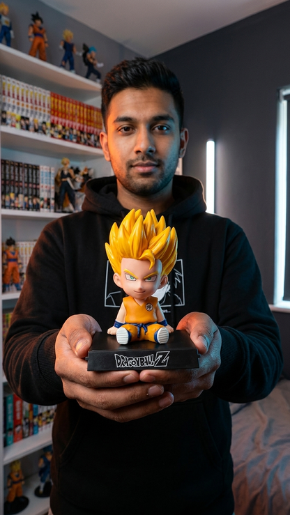 Dragon Ball Z: Super Saiyan Goku Chibi Bobblehead & Mobile Holder