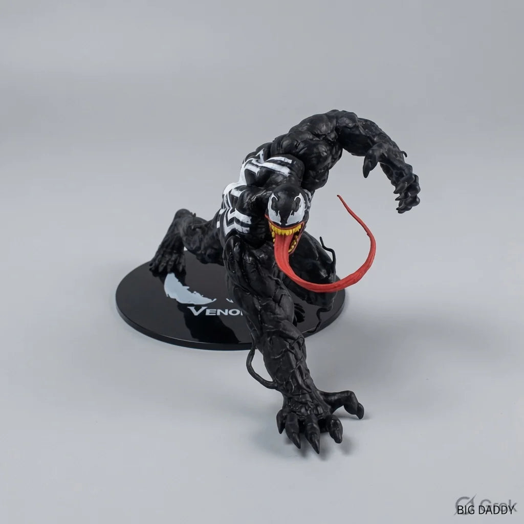 Marvel Universe: Venom "Lethal Protector – Symbiote Prowl" Dynamic Collectible Statue